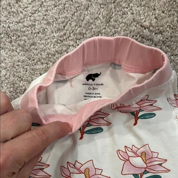 Monica and Andy baby girl set onesie 0-3 mo Magnolia Floral Baby Outfit with Hat - Picture 9 of 9